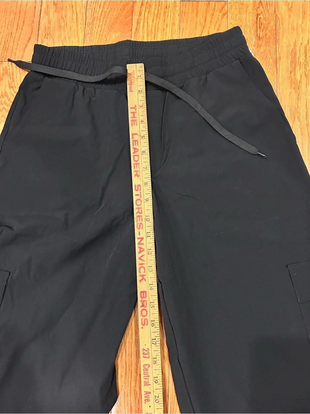 NWT‎ Isabella Active Wear Womens Small Cargo Pants Black Nylon Drawstring